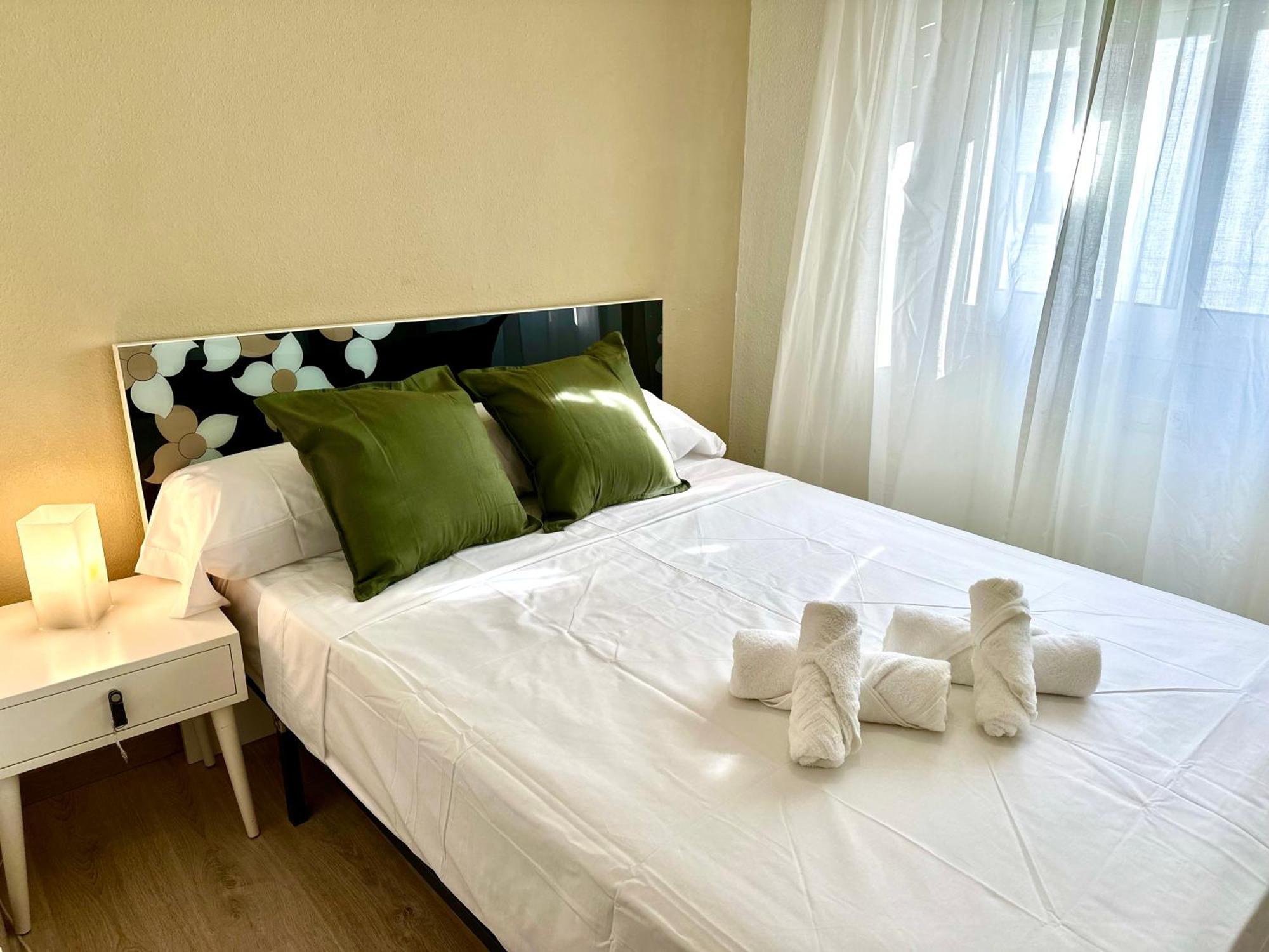 Exclusivo En Avenida Ortega Y Gasset Малага Экстерьер фото