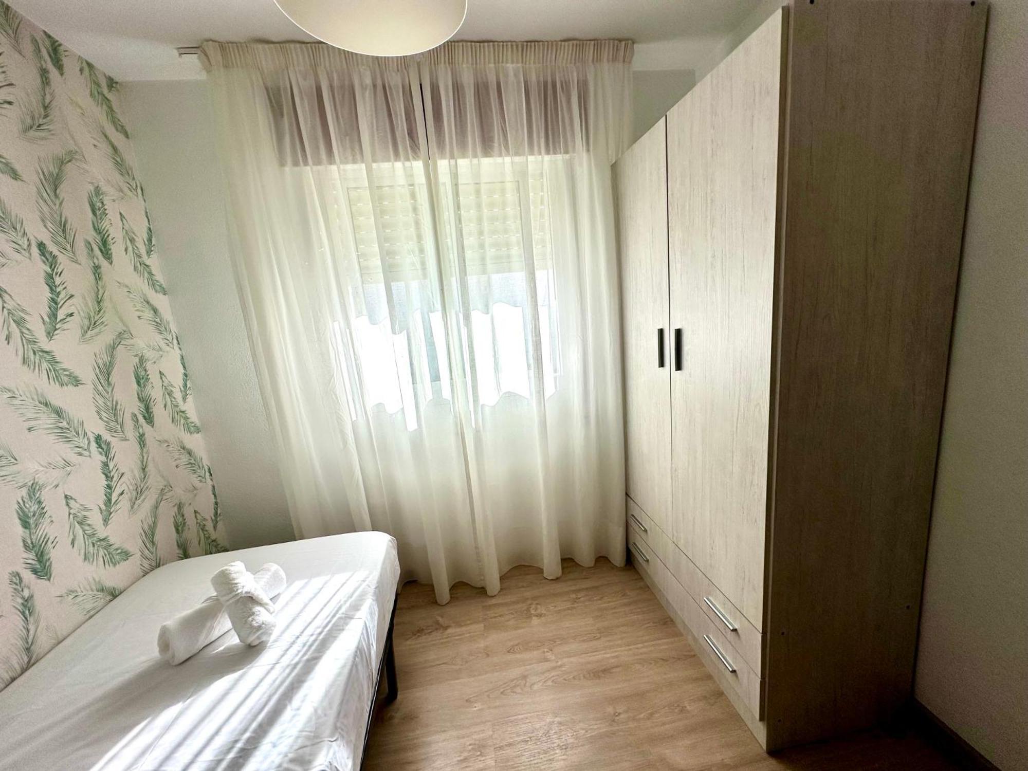 Exclusivo En Avenida Ortega Y Gasset Малага Экстерьер фото
