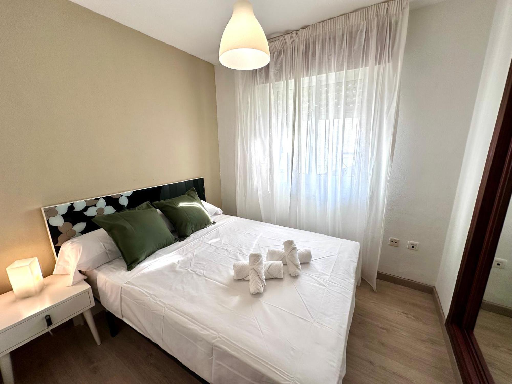 Exclusivo En Avenida Ortega Y Gasset Малага Экстерьер фото